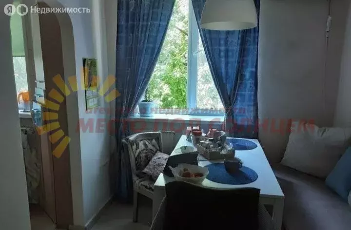 3-комнатная квартира: Ейск, улица Плеханова, 9/5 (58.2 м) - Фото 1