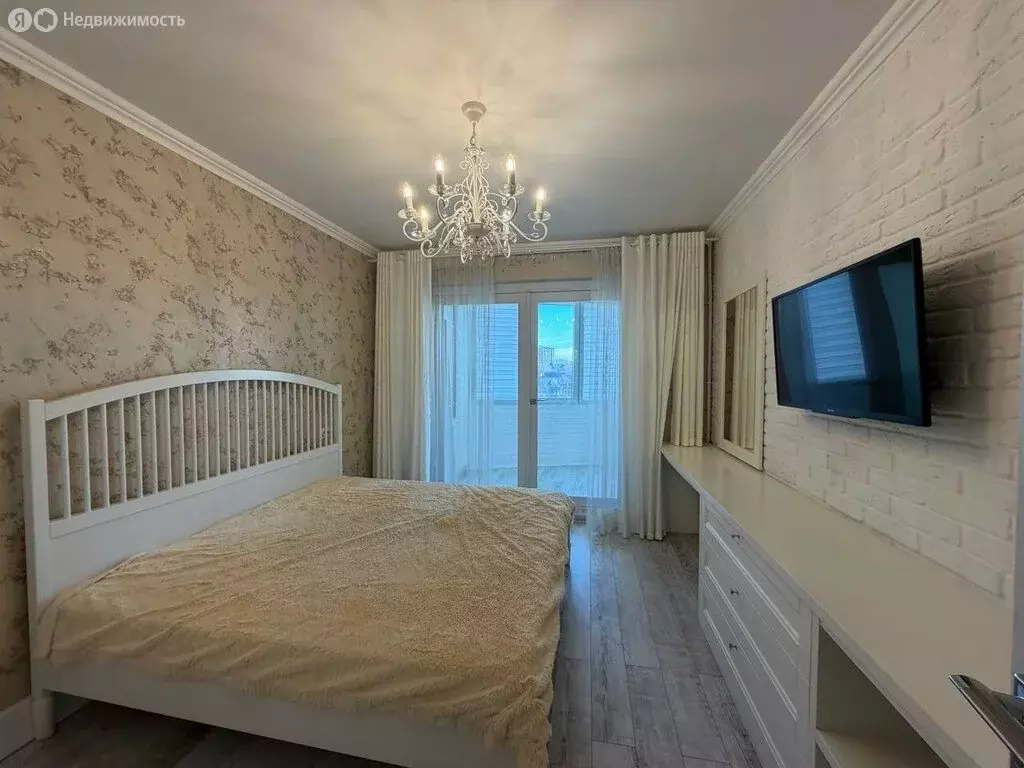 3-комнатная квартира: Симферополь, проспект Победы, 82 (64.6 м) - Фото 2