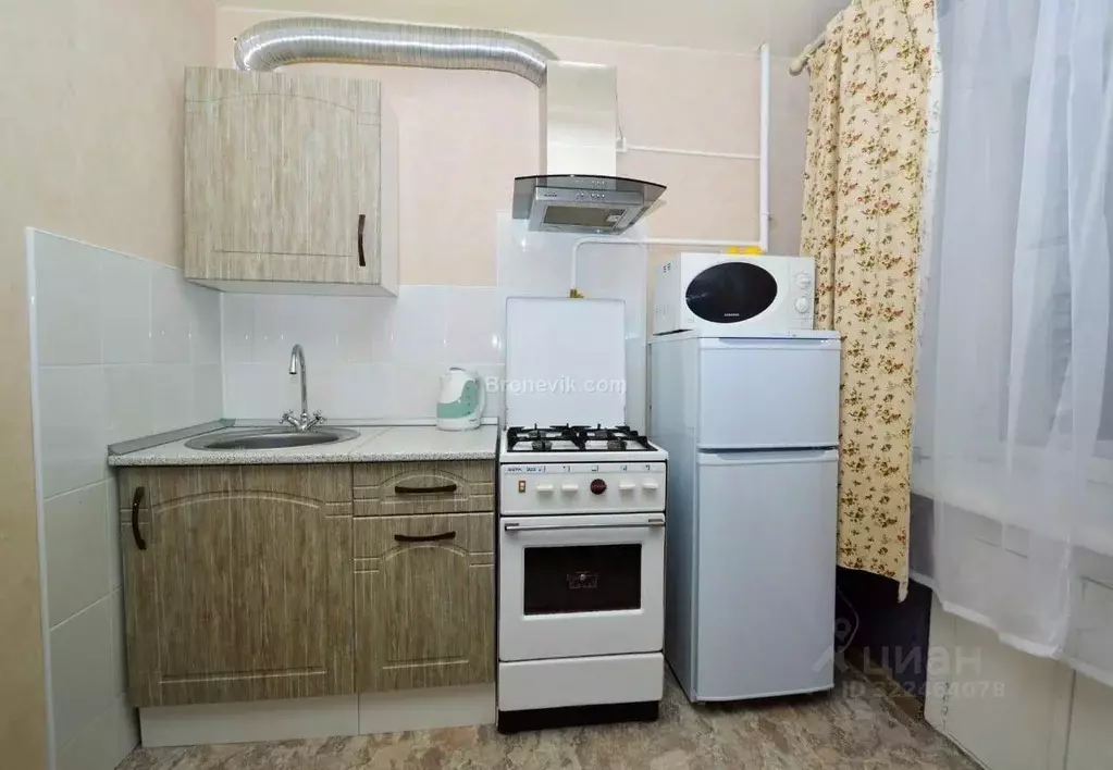 1-к кв. Свердловская область, Екатеринбург ул. Азина, 47 (35.0 м) - Фото 2