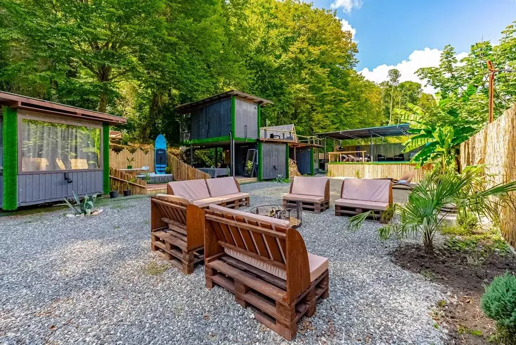 Дом в Краснодарский край, Сочи ул. Чекменева, 30 (20 м) - Фото 1