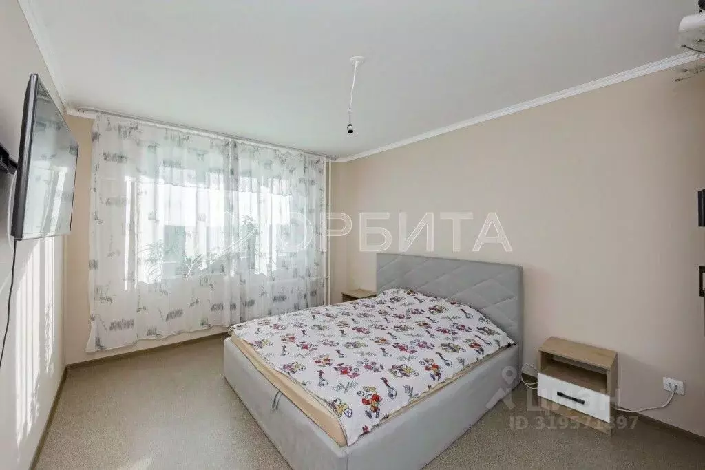 2-к кв. Тюменская область, Тюмень ул. Александра Митинского, 4 (67.0 ... - Фото 1