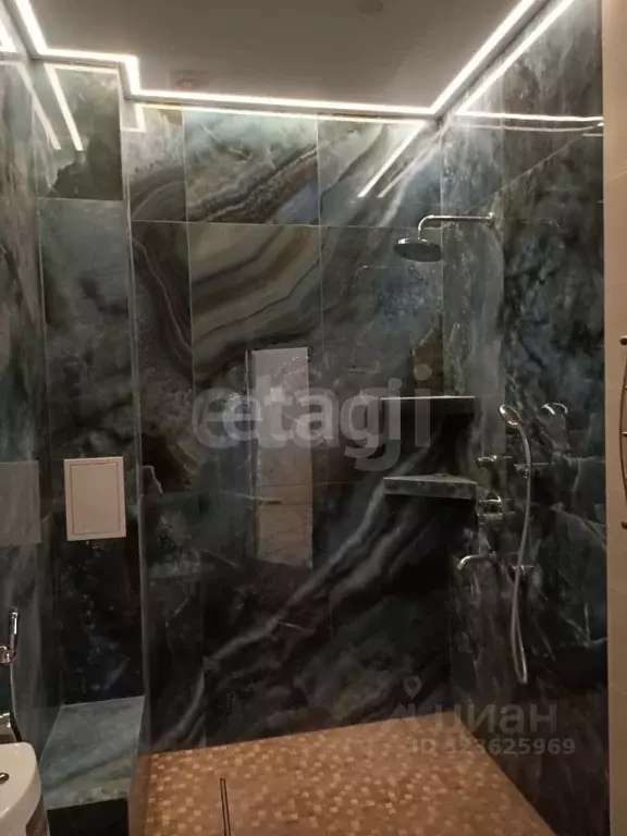 1-к кв. Татарстан, Набережные Челны ул. Жданова, 56/2 (53.0 м) - Фото 2