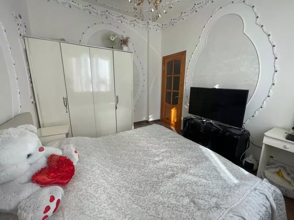 3-к кв. Кабардино-Балкария, Нальчик ул. Кирова (74.0 м) - Фото 1