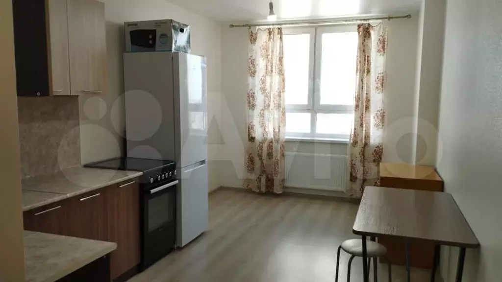 1-к. квартира, 40 м, 31/32 эт. - Фото 0