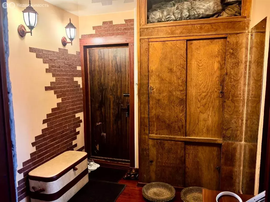 3-комнатная квартира: Уссурийск, улица Короленко, 13 (61.6 м) - Фото 0