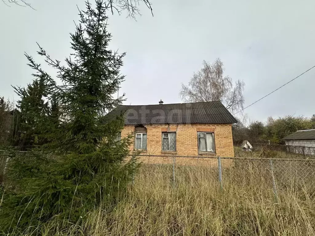 Дом в Калужская область, Дзержинский район, Угорское с/пос, с. ... - Фото 1