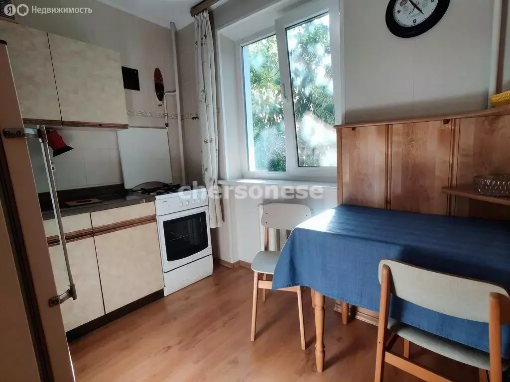 1-комнатная квартира: Севастополь, улица Академика Крылова, 15 (30 м) - Фото 1