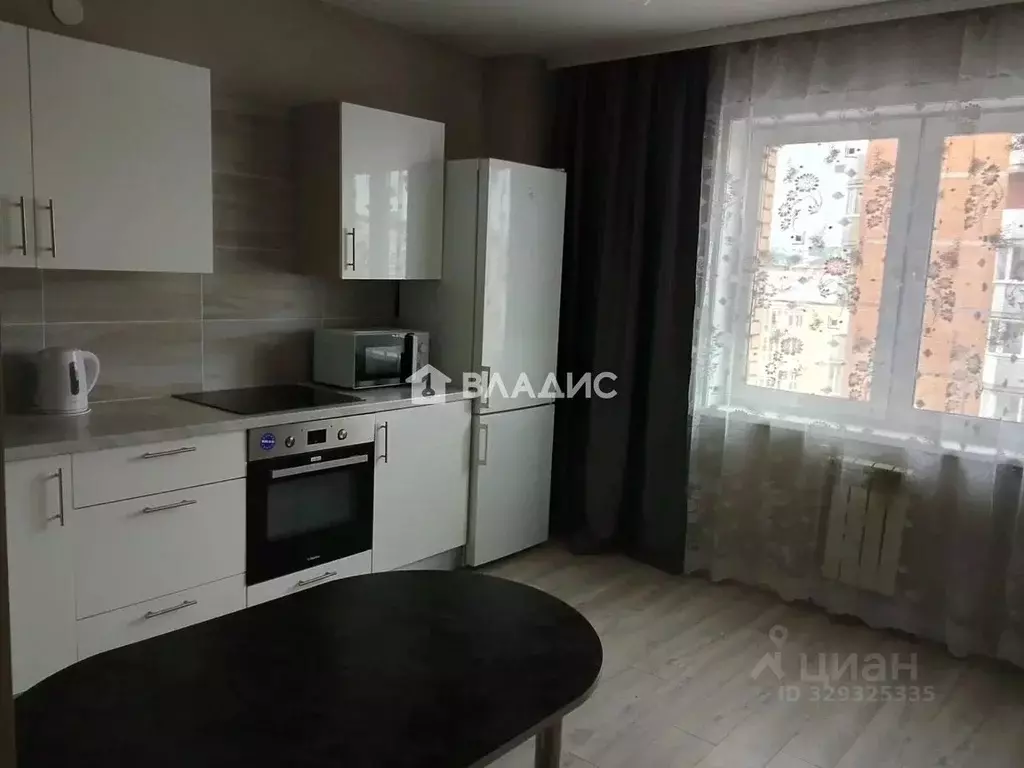 2-к кв. Бурятия, Улан-Удэ ул. Модогоева, 4 (67.0 м) - Фото 1