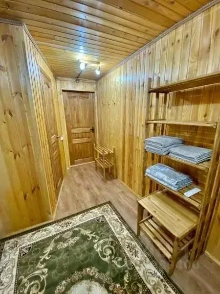 Комната Карачаево-Черкесия, Зеленчукский район, с. Архыз  (18.0 м) - Фото 1