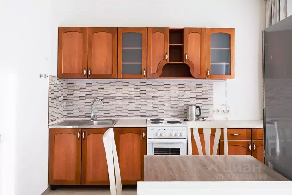 Студия Иркутская область, Иркутск ул. Багратиона, 8/2 (32.1 м) - Фото 1