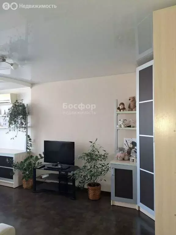 3-комнатная квартира: Феодосия, Морская улица, 5 (70 м) - Фото 2