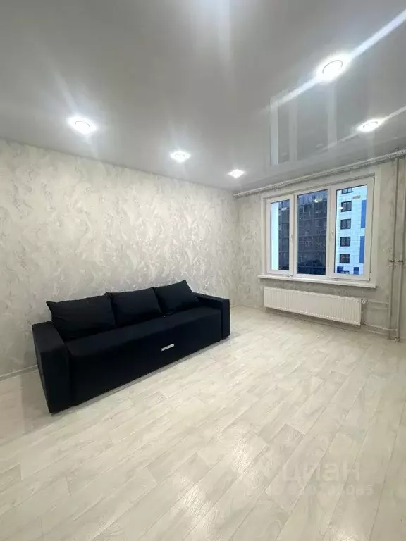 1-к кв. Татарстан, Зеленодольск ул. Комарова, 45А (38.0 м) - Фото 0