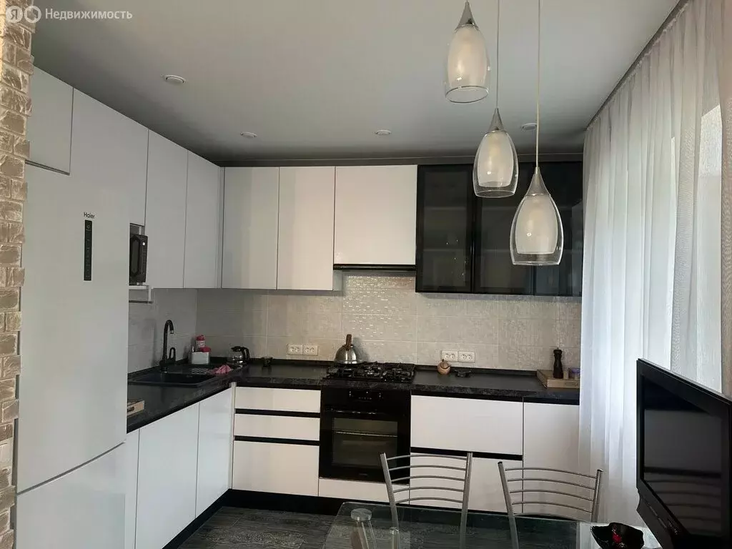 3-комнатная квартира: Протвино, улица Ленина, 4 (64 м) - Фото 1