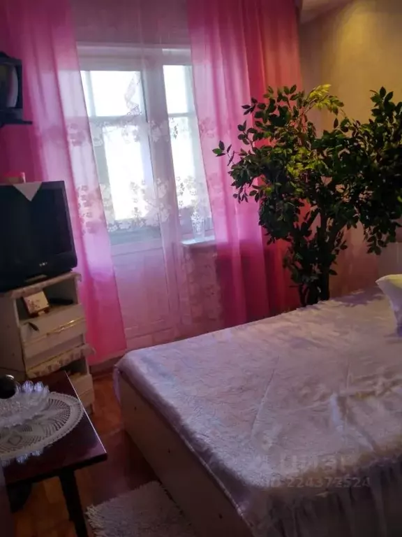 Комната Красноярский край, Красноярск просп. Металлургов, 6 - Фото 1