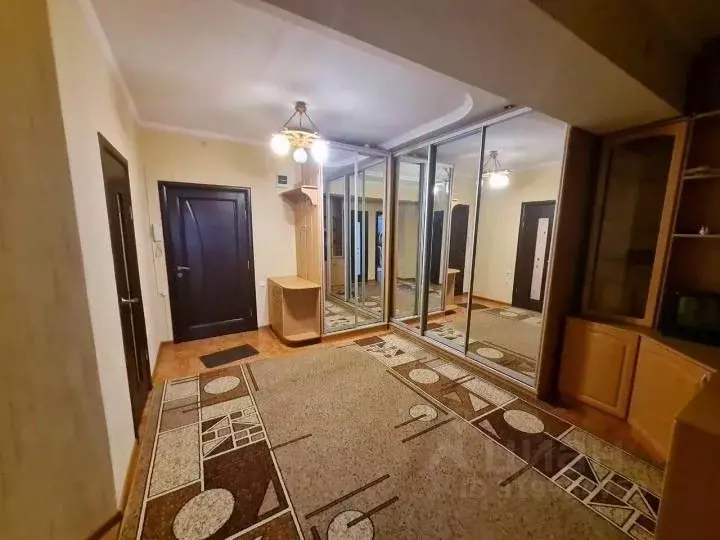 1-к кв. Омская область, Нововаршавка рп ул. Первомайская, 1 (38.0 м) - Фото 1