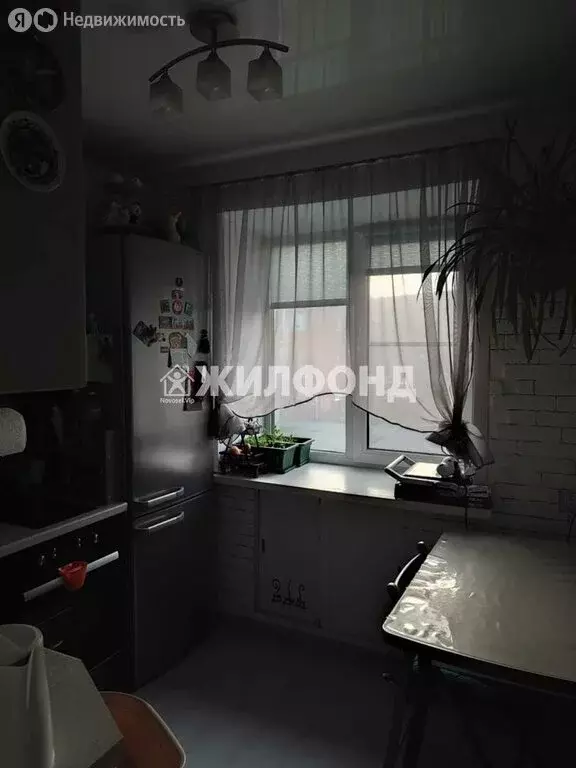 2-комнатная квартира: Кемерово, улица Рукавишникова, 3 (44.9 м) - Фото 1