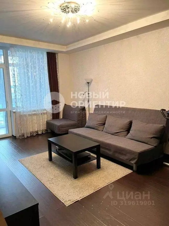 1-к кв. Свердловская область, Екатеринбург ул. Чкалова, 124 (42.0 м) - Фото 0