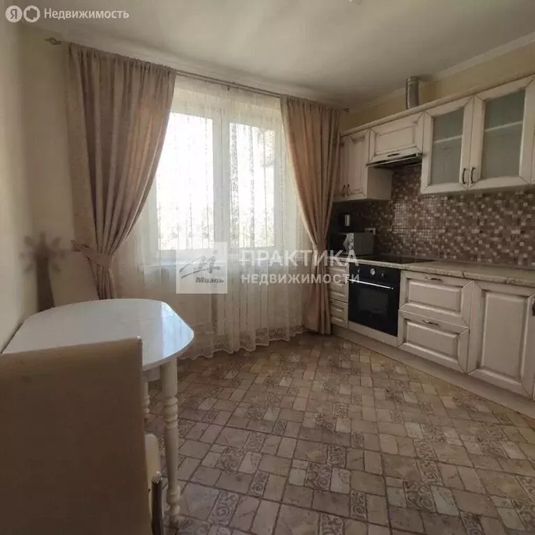 3-комнатная квартира: Москва, улица Герасима Курина, 26 (95 м) - Фото 1