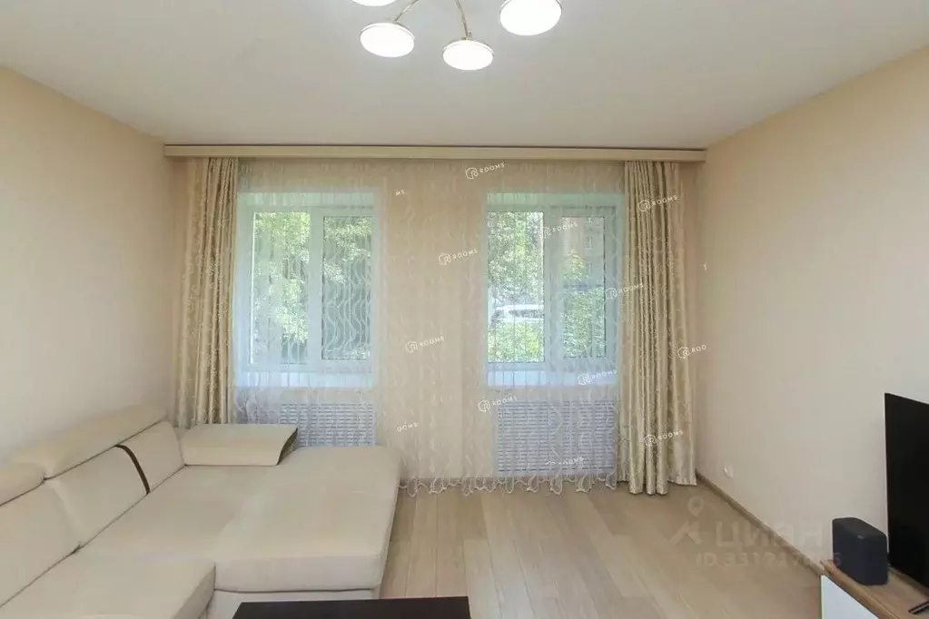 3-к кв. Тульская область, Тула Гоголевская ул., 76 (70.9 м) - Фото 2