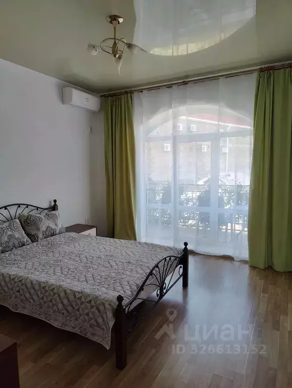 Дом в Крым, Судак ул. Куш-Кая, 40 (50 м) - Фото 0