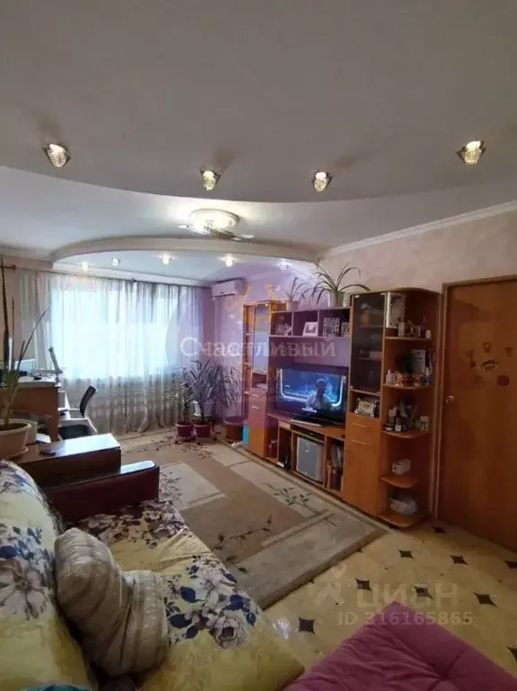 3-к кв. Оренбургская область, Орск Новый город мкр, ул. Горького, 119 ... - Фото 0