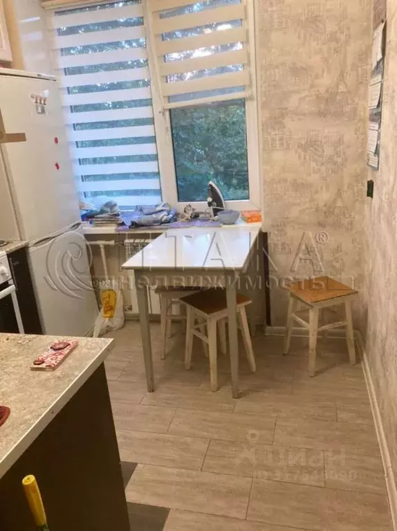 Комната Санкт-Петербург ул. Карпинского, 22 (18.0 м) - Фото 1