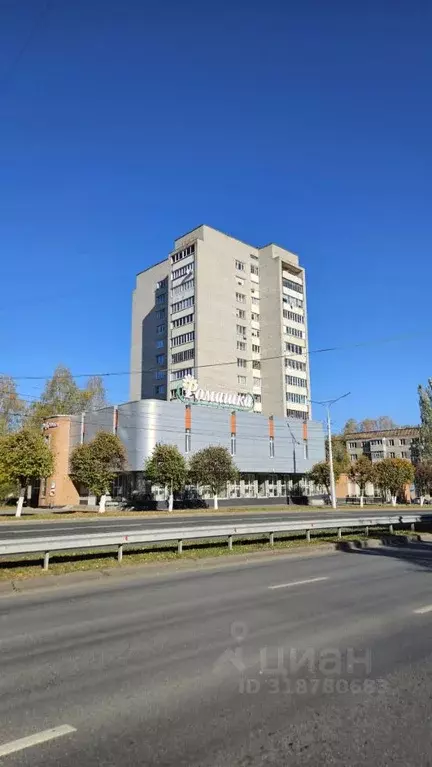 3-к кв. Чувашия, Чебоксары просп. 9-й Пятилетки, 1 (68.0 м) - Фото 0
