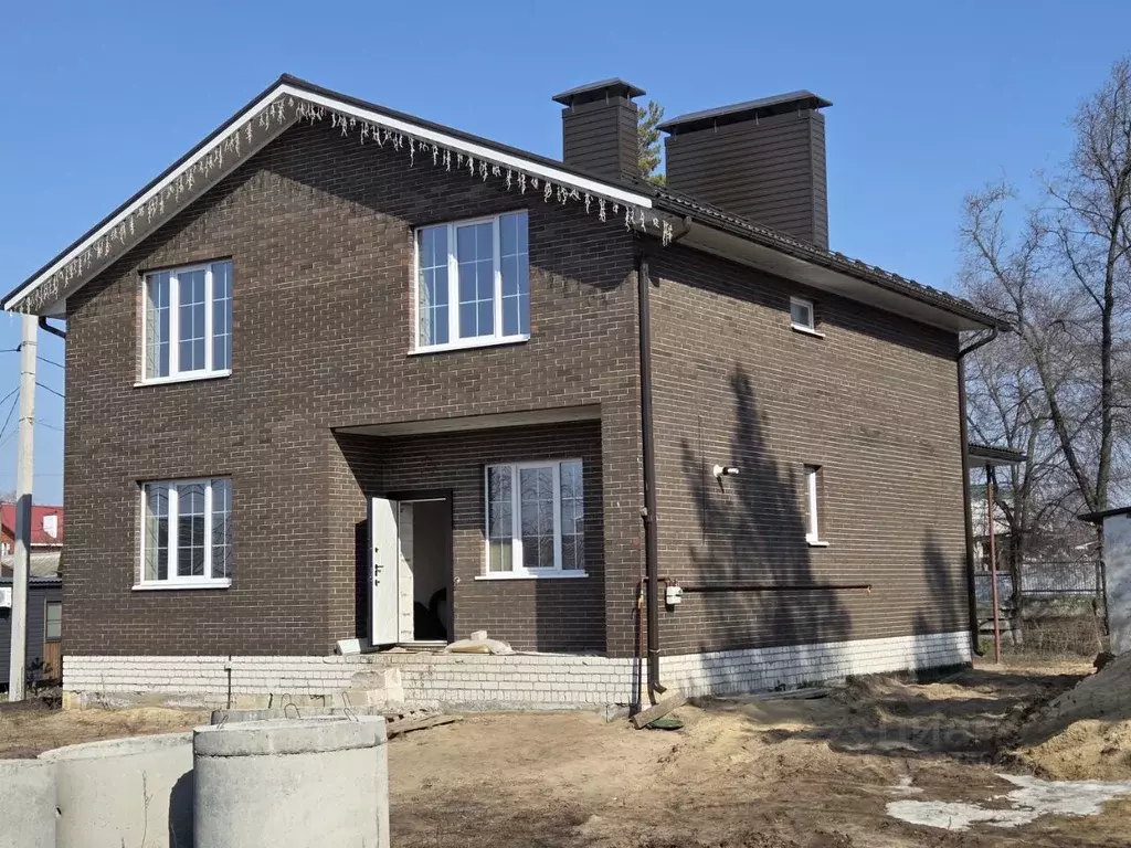 Дом в Воронежская область, Воронеж Братская ул., 2В (226 м) - Фото 0