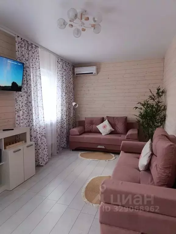 Дом в Нижегородская область, Бор ул. Луначарского, 194 (81 м) - Фото 1