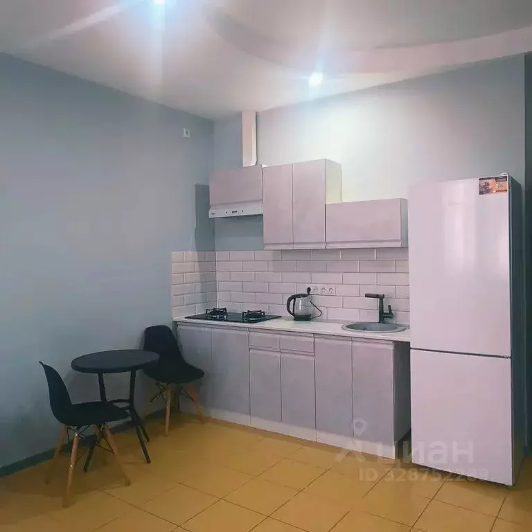 1-к кв. Крым, Алушта ул. Глазкрицкого, 11 (50.0 м) - Фото 2