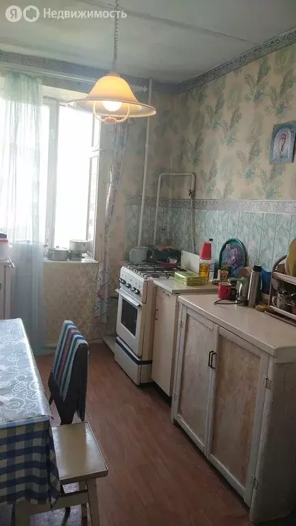 3-комнатная квартира: посёлок городского типа Новоозёрное, улица ... - Фото 1