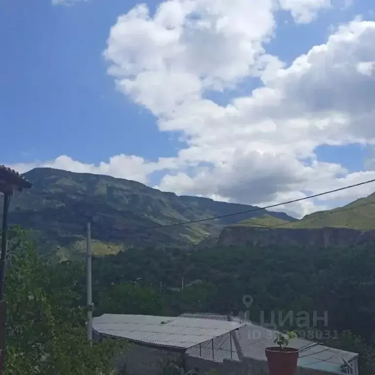 Комната Дагестан, Хунзахский район, с. Гоцатль Малый ул. Нижняя, 79 - Фото 0