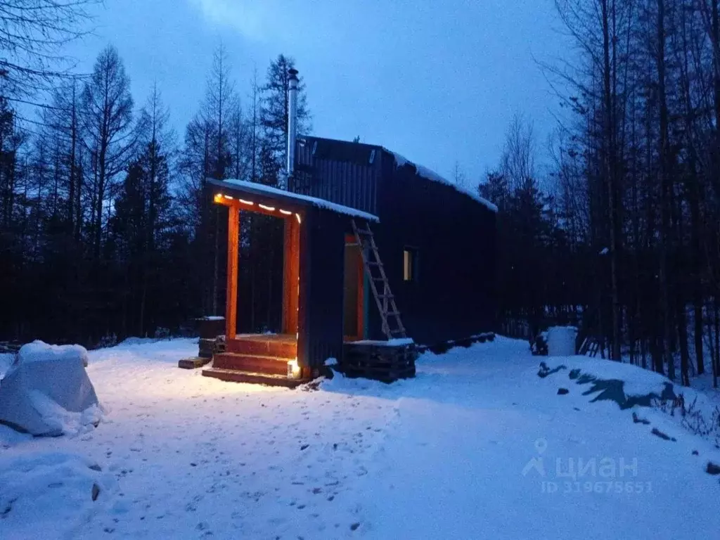 Дом в Саха (Якутия), Нерюнгри Беркакит пгт, ул. Первостроителей (30 м) - Фото 2