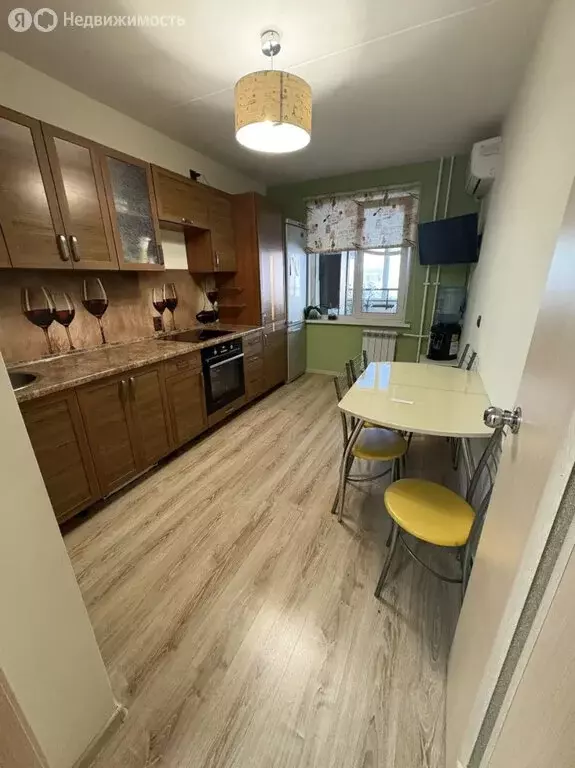 2-комнатная квартира: Екатеринбург, Совхозная улица, 12 (55.8 м) - Фото 1