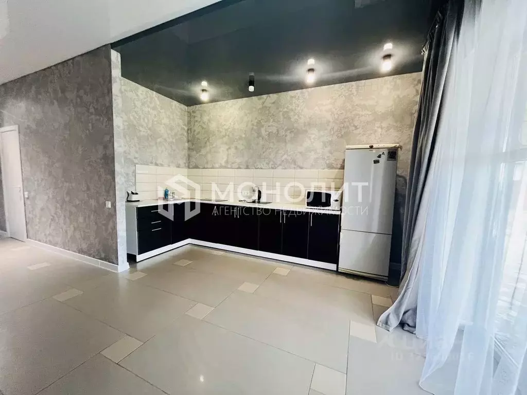 Дом в Белгородская область, Старый Оскол ул. Михайловская (194 м) - Фото 1