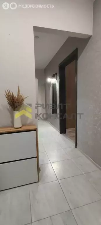 3-комнатная квартира: Омск, 6-й Амурский проезд, 8 (79.5 м) - Фото 1