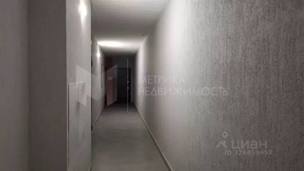 3-к кв. Тюменская область, Тюмень ул. 50 лет Октября, 75к4 (94.0 м) - Фото 1