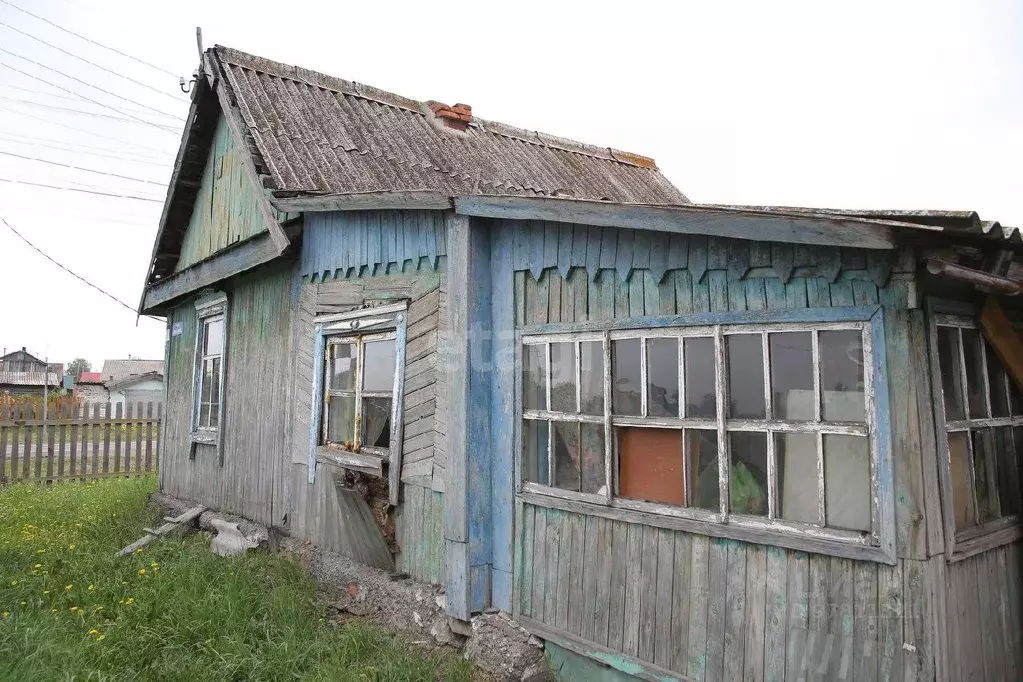 Дом в Кемеровская область, Прокопьевский район, пос. Трудармейский ... - Фото 1