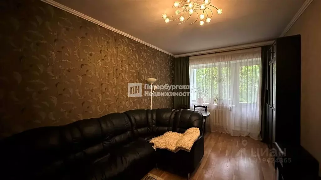 3-к кв. Санкт-Петербург пос. Репино, ул. 2-я Новая, 23 (65.8 м) - Фото 0