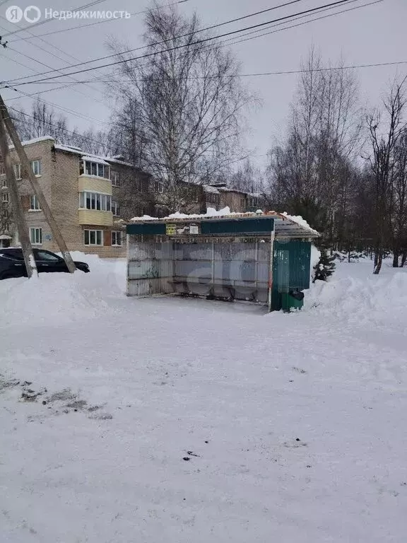 3-комнатная квартира: село Андроники, Ярославская улица, 12 (58.4 м) - Фото 1