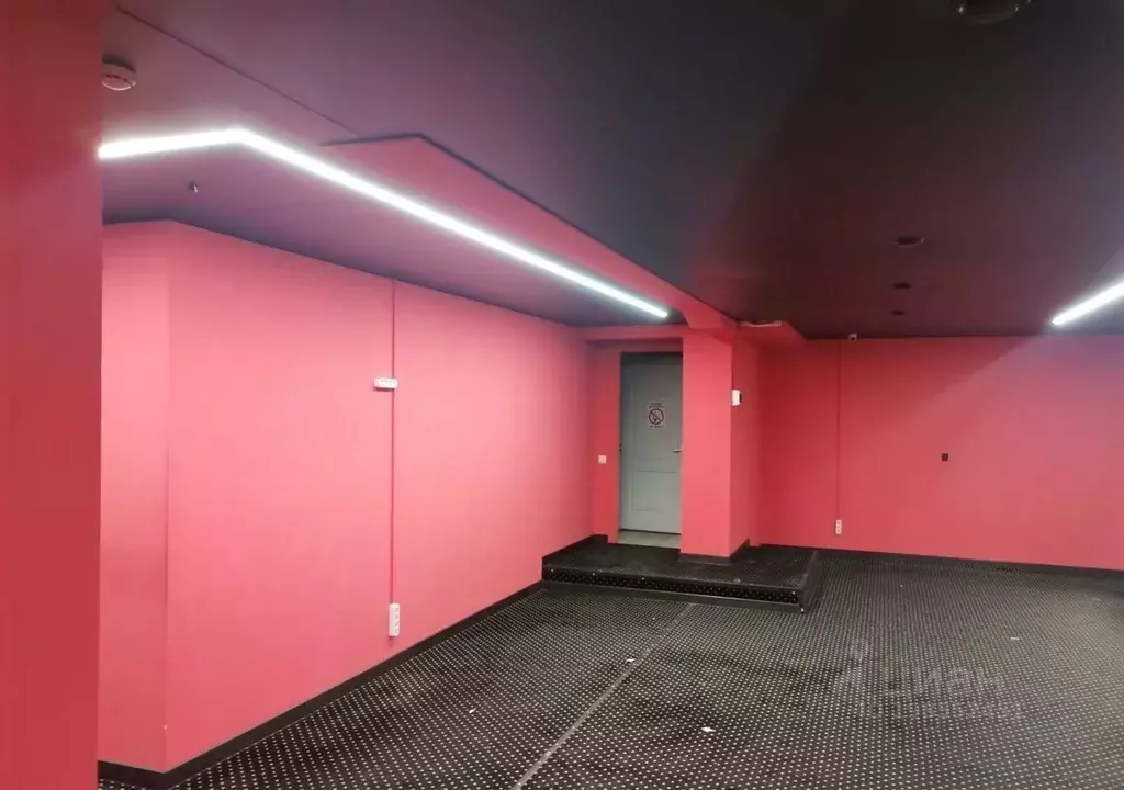 Помещение свободного назначения в Тульская область, Тула ул. ... - Фото 1