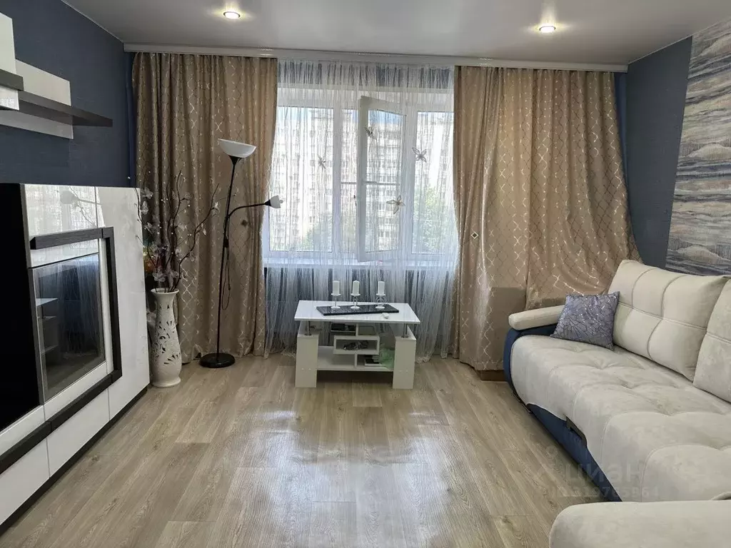 4-к кв. Чувашия, Чебоксары просп. 9-й Пятилетки, 22 (86.5 м) - Фото 0