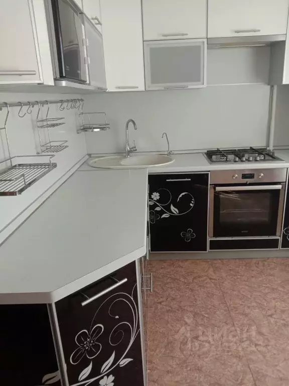 2-к кв. Омская область, Омск Заозерная ул., 21 (55.0 м) - Фото 1