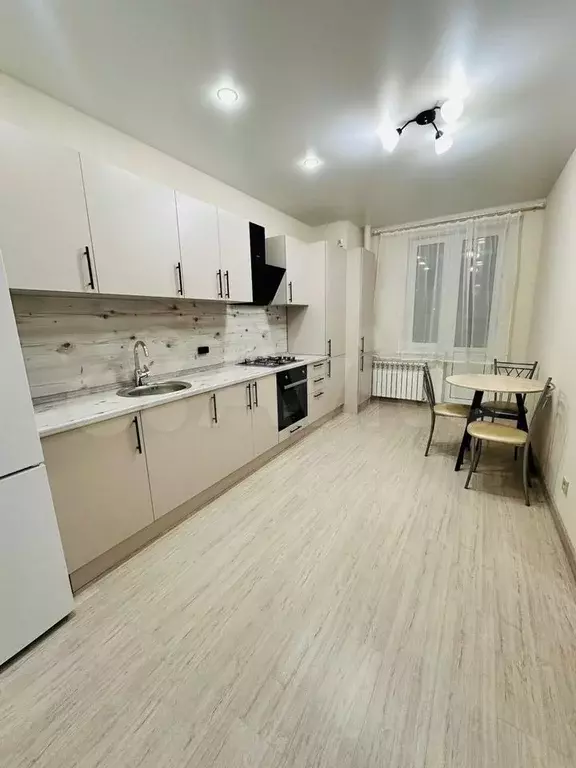 1-к. квартира, 35 м, 3/16 эт. - Фото 0