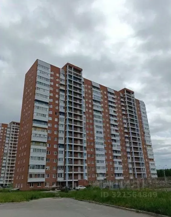 Свободной планировки кв. Пермский край, Березники Усольский-2 мкр, ул. ... - Фото 0