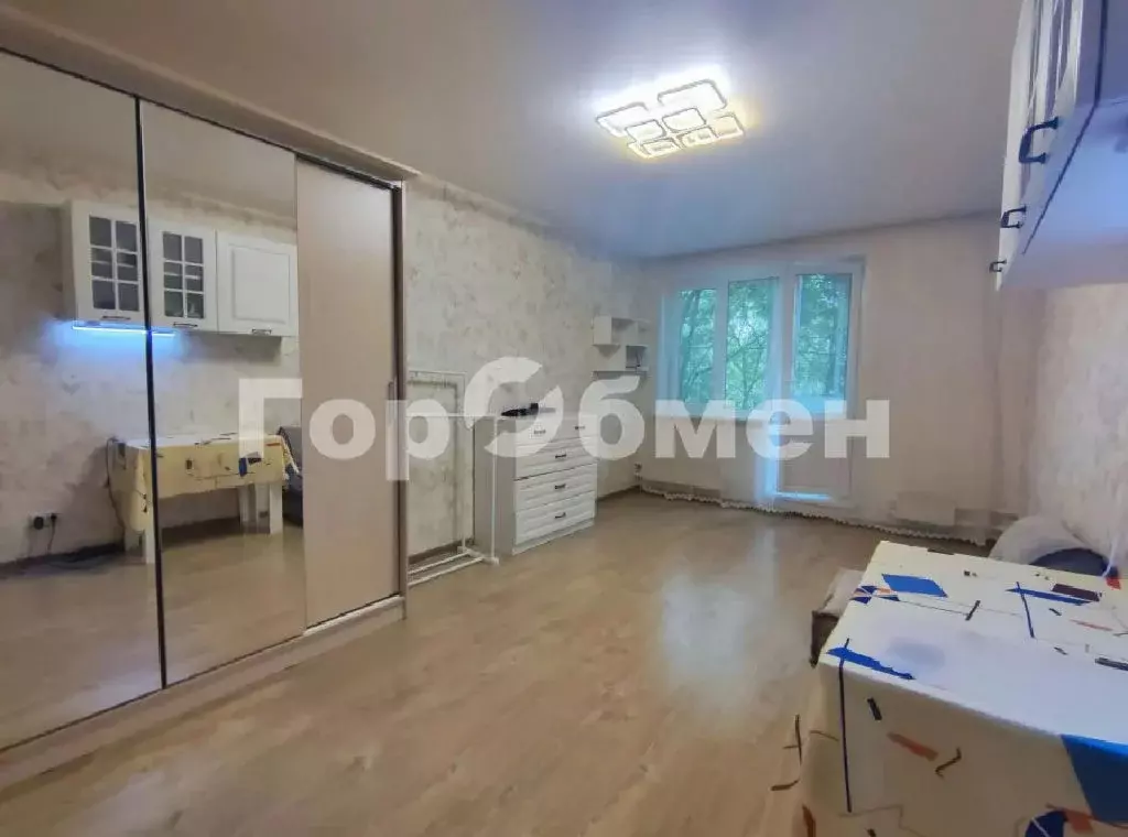 Продается комната в 3-комнатной квартире - Фото 1