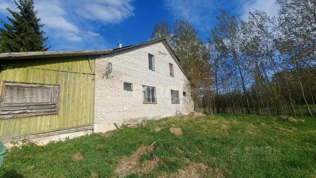 Дом в Псковская область, Островский район, Бережанская волость, д. ... - Фото 1