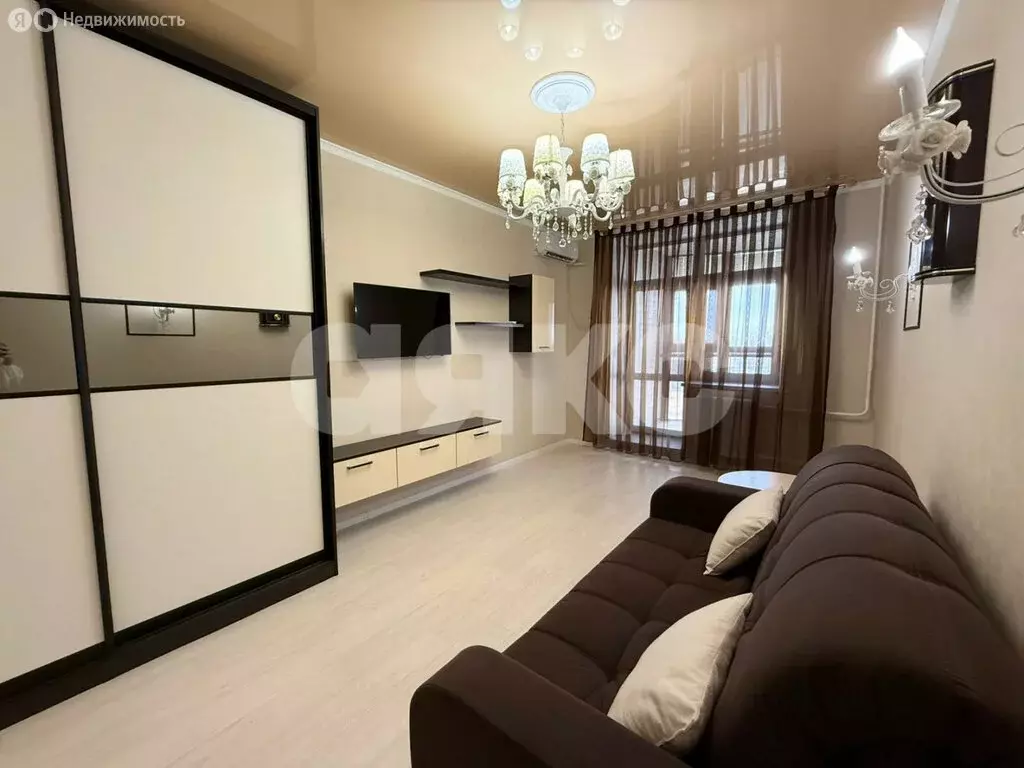 1-комнатная квартира: Нижнекамск, проспект Химиков, 90 (42.2 м) - Фото 0
