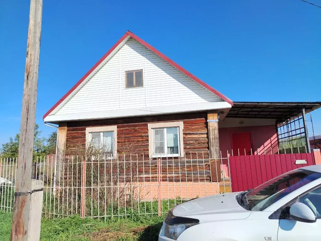 Дом в Омская область, Кормиловский район, с. Сыропятское  (57 м) - Фото 1