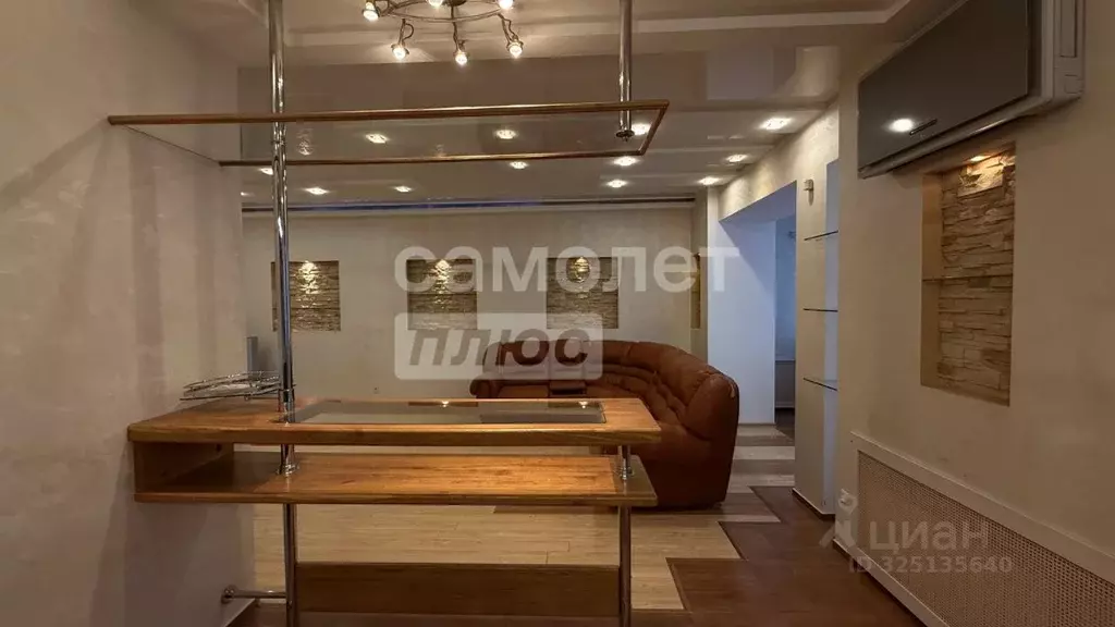 3-к кв. Курская область, Курск Школьная ул., 48А (111.9 м) - Фото 2